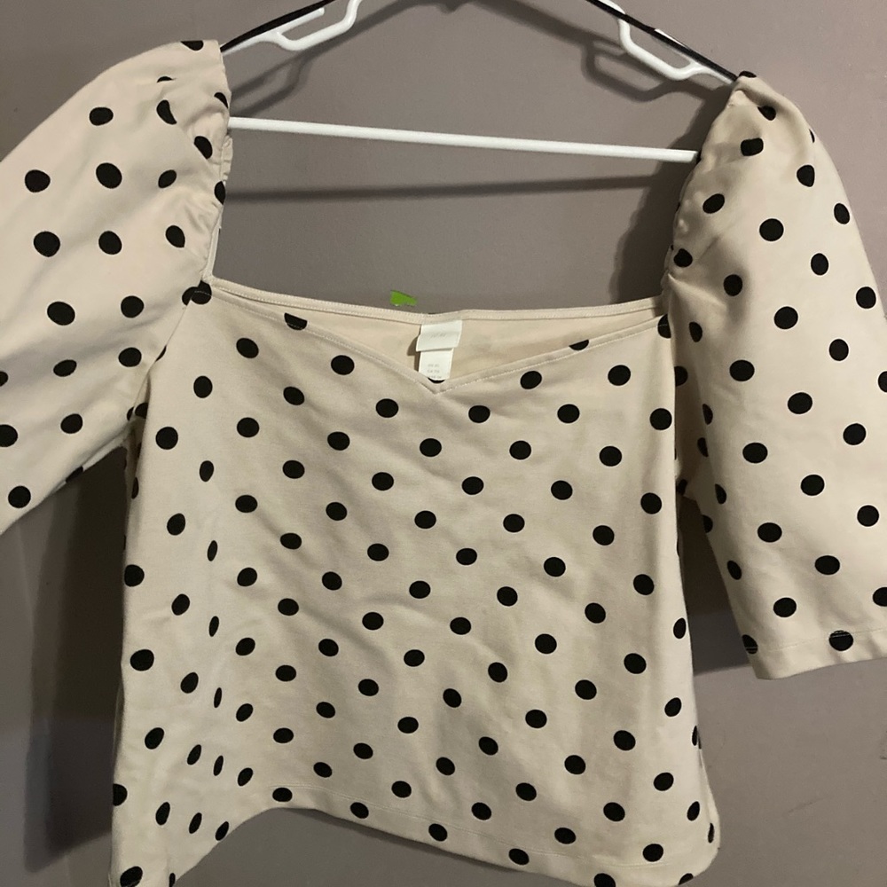 Adorable polka dot blouse